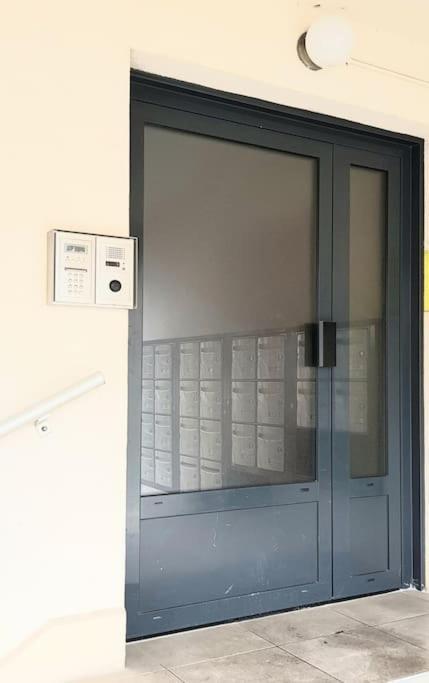 Quartier Des Emailleurs-T4 Avec Balcon Et Garage Apartment ลิมอจส์ ภายนอก รูปภาพ