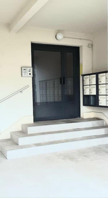 Quartier Des Emailleurs-T4 Avec Balcon Et Garage Apartment ลิมอจส์ ภายนอก รูปภาพ
