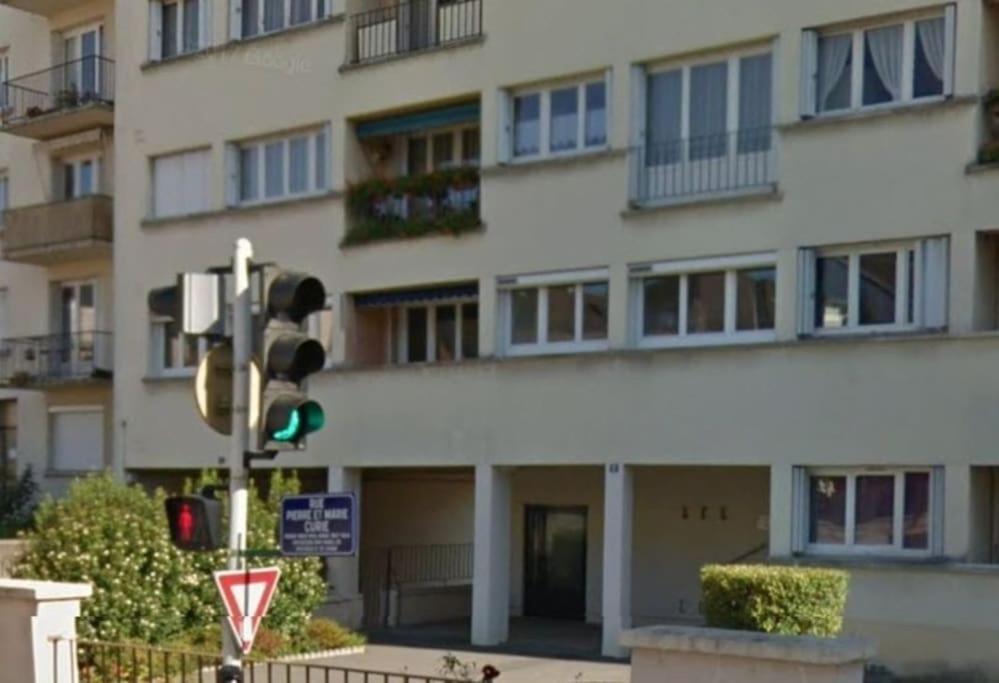 Quartier Des Emailleurs-T4 Avec Balcon Et Garage Apartment ลิมอจส์ ภายนอก รูปภาพ